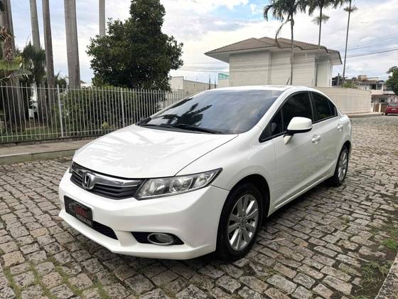 HONDA CIVIC 1.8 LXS 16V FLEX 4P AUTOMÁTICO